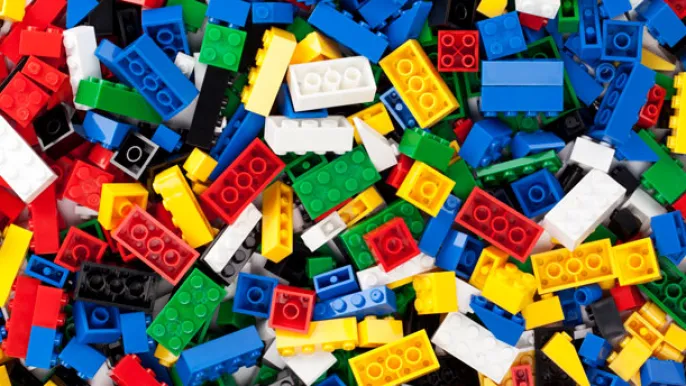 pile-of-lego-bricks (Foto: Lucien Spielmann)
