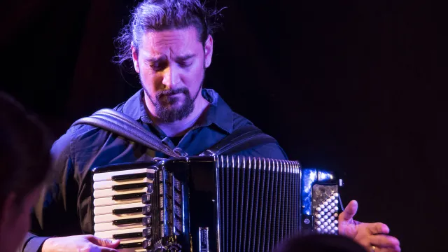 Sven Angelo Mindeci Sven Angelo Mindeci