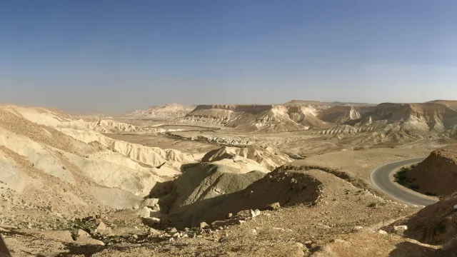 Wüste (Foto: Mirjam Ide) Wüste (Foto: Mirjam Ide)