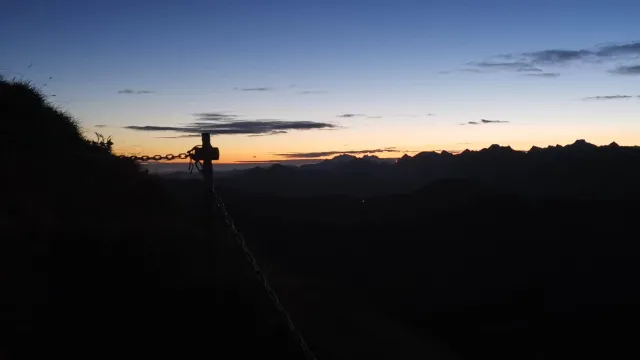 2409-Männerschweiss-Grosser Mythen (7) (Foto: Frank Lehmann) 2409-Männerschweiss-Grosser Mythen (7) (Foto: Frank Lehmann)