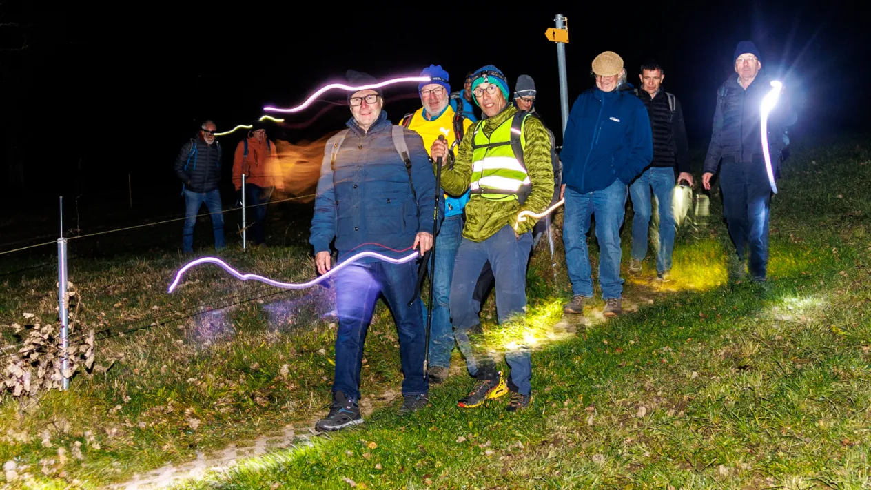 2511-Männerschweiss-rund u d Etzel-Foto Ralf Turtschi (25) (Foto: Ralf Turtschi) 2511-Männerschweiss-rund u d Etzel-Foto Ralf Turtschi (25) (Foto: Ralf Turtschi)
