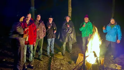 2603-Männerschweiss-Dunkel u Licht-Raclette-Foto Ralf Turtschi (Foto: Ralf Turtschi) 2603-Männerschweiss-Dunkel u Licht-Raclette-Foto Ralf Turtschi (Foto: Ralf Turtschi)