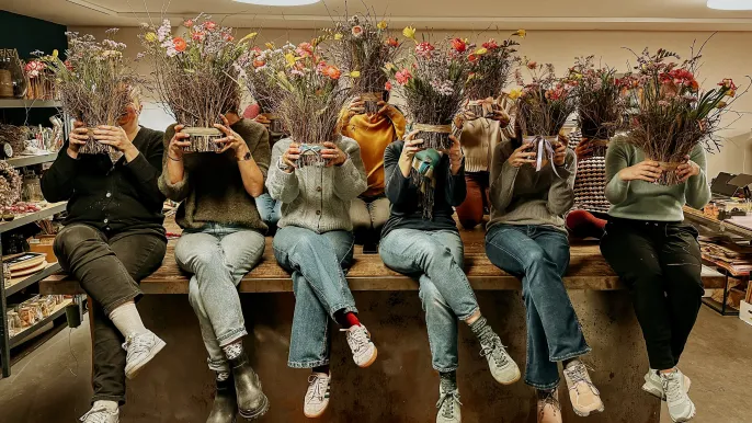 Flowerpower4 (Foto: Christine Bär, Salome Probst) Flowerpower4 (Foto: Christine Bär, Salome Probst)