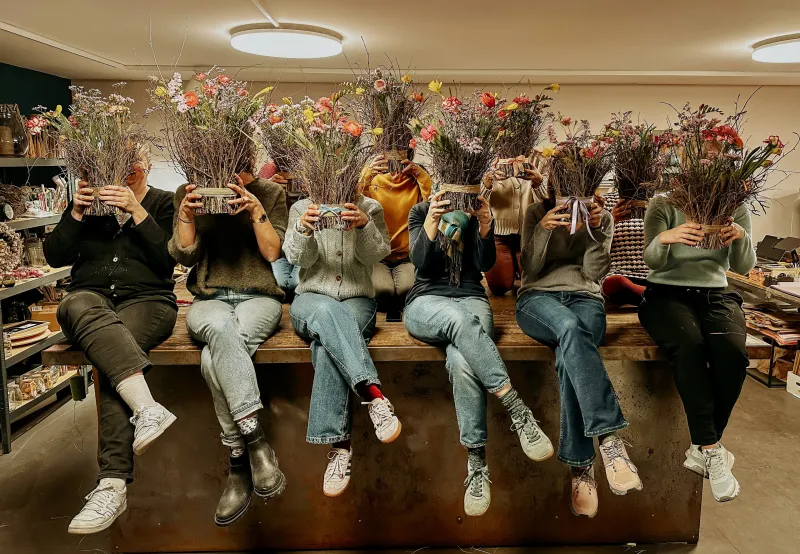 Flowerpower4 (Foto: Christine Bär, Salome Probst) Flowerpower4 (Foto: Christine Bär, Salome Probst)